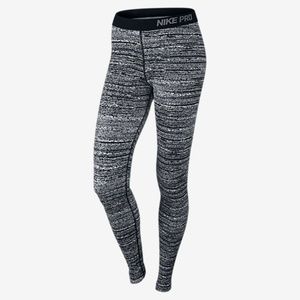 ⬇️Nike Pro Hyperwarm Legging Static Print